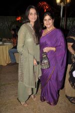 Roopa Vohra & Asha Sachdev at Vivek and Roopa Vohra_s Bash in Mumbai on 16th Jan 2012.JPG